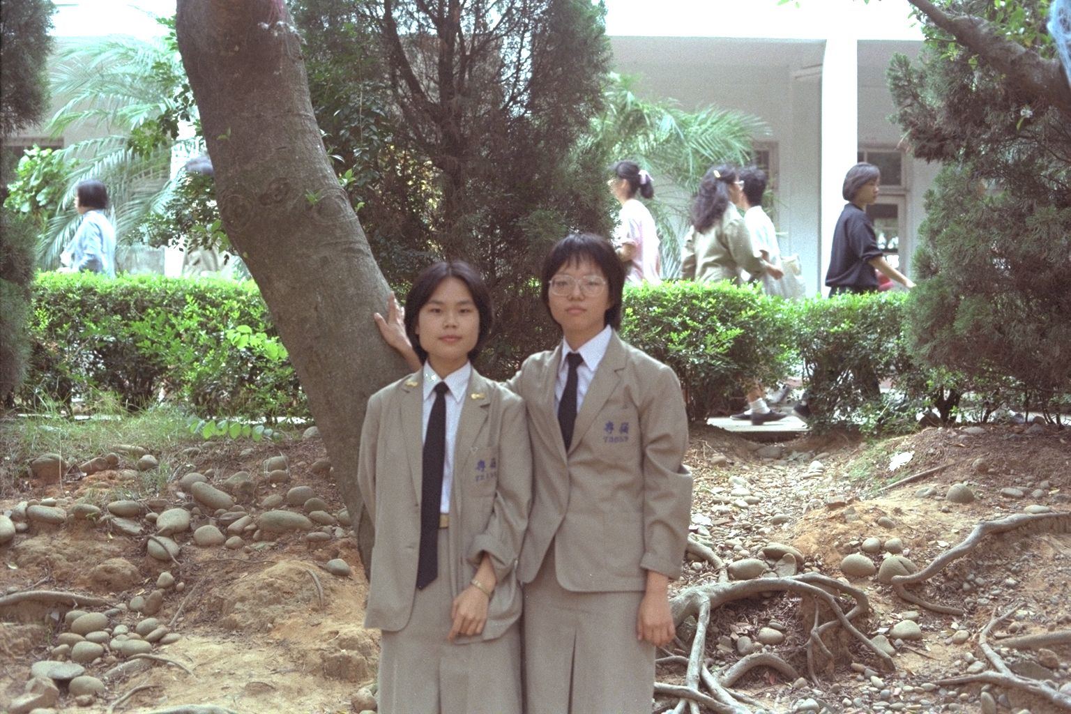 嶺東商專同學會老照片時光機