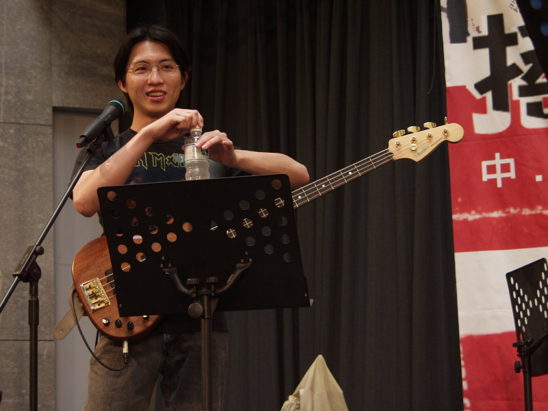 大魯閣新時代購物中心大學熱門音樂社團演奏會20020323台中拍照景點2018