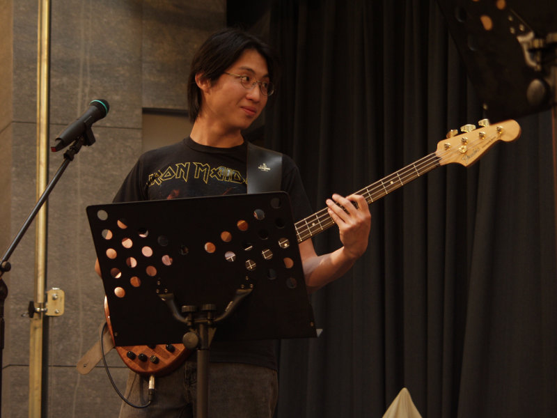 大魯閣新時代購物中心大學熱門音樂社團演奏會20020323台中拍照景點2018