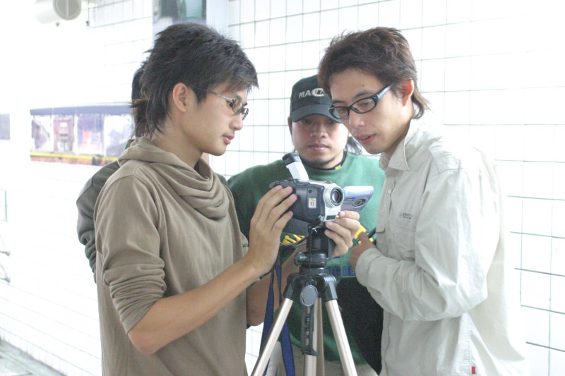 地下道影片拍攝2004-12-25台中火車站台灣鐵路旅遊攝影