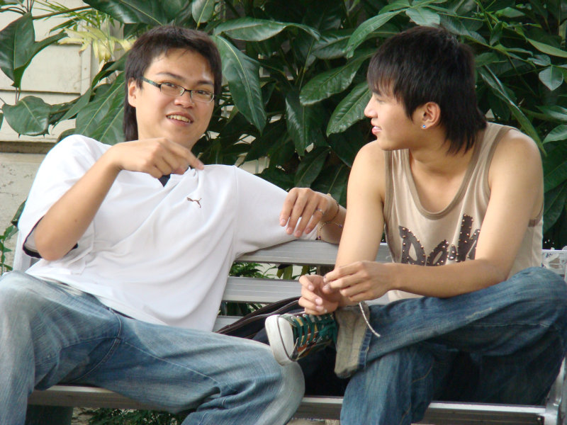 月台交談旅客2007台中火車站台灣鐵路旅遊攝影