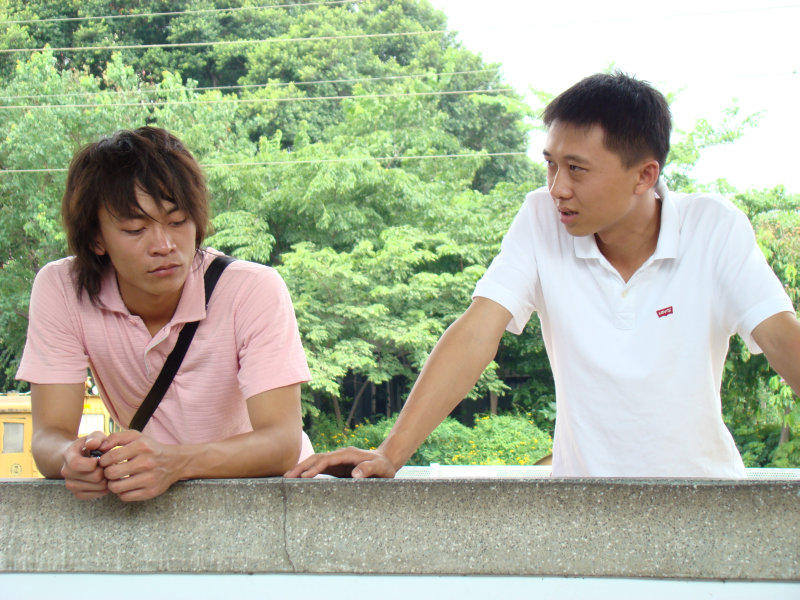 月台交談旅客2007台中火車站台灣鐵路旅遊攝影