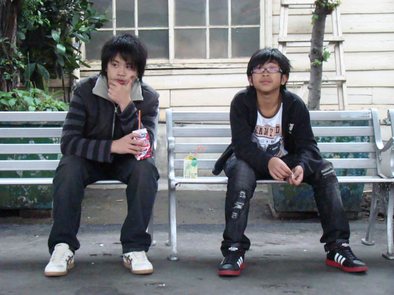 月台交談旅客2008台中火車站台灣鐵路旅遊攝影