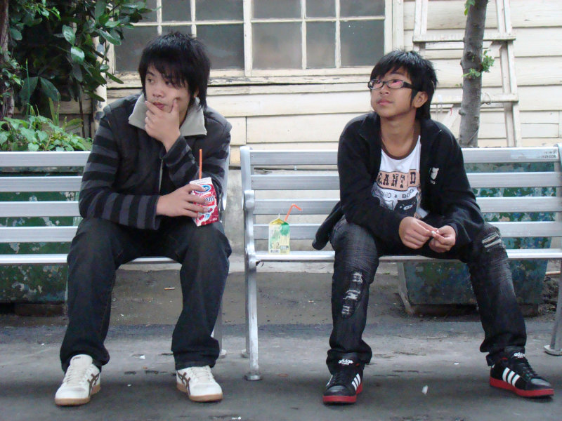 月台交談旅客2008台中火車站台灣鐵路旅遊攝影