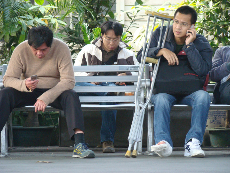 月台交談旅客2008台中火車站台灣鐵路旅遊攝影