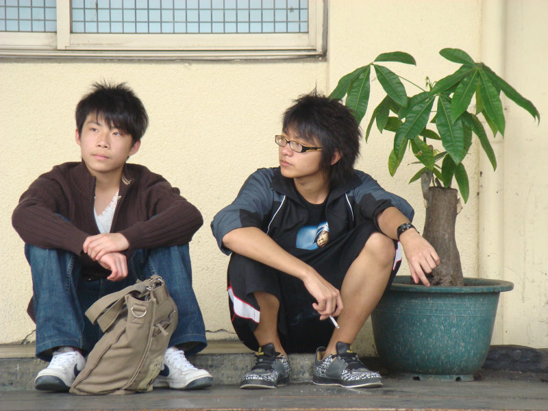 月台交談旅客2008台中火車站台灣鐵路旅遊攝影