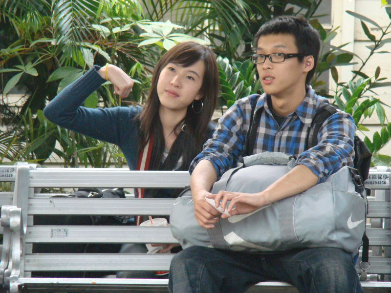 月台交談旅客2008台中火車站台灣鐵路旅遊攝影