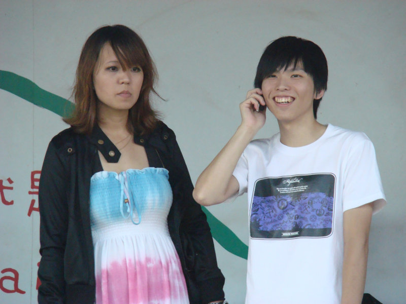 月台交談旅客2009台中火車站台灣鐵路旅遊攝影