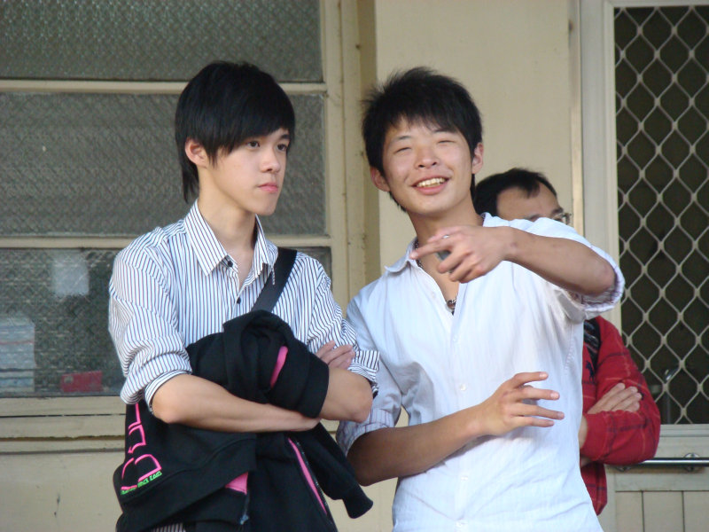 月台交談旅客2009台中火車站台灣鐵路旅遊攝影