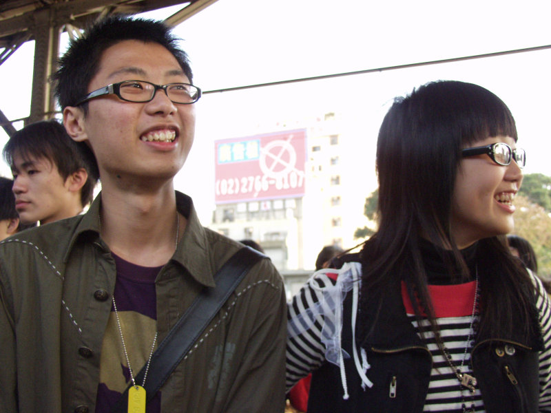 月台交談的旅客2006台中火車站台灣鐵路旅遊攝影