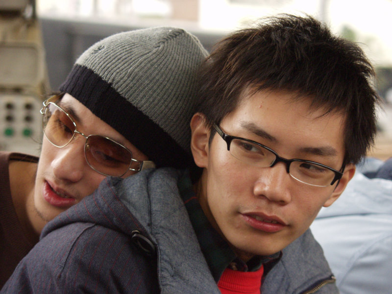 月台交談的旅客2006台中火車站台灣鐵路旅遊攝影