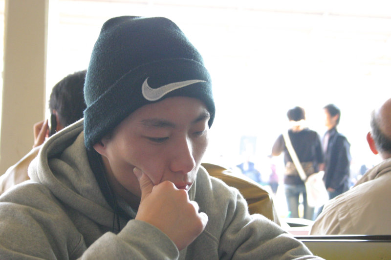 月台旅客2005年台中火車站台灣鐵路旅遊攝影