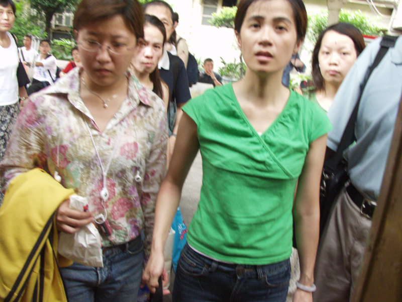 月台旅客2005年台中火車站台灣鐵路旅遊攝影