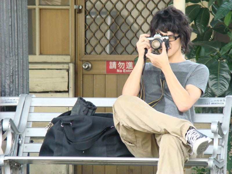 月台旅客2007台中火車站台灣鐵路旅遊攝影