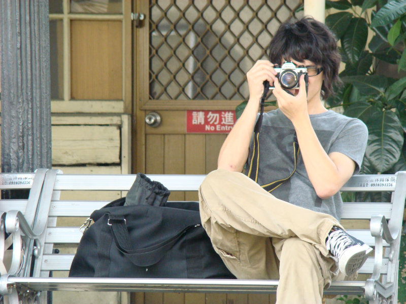 月台旅客2007台中火車站台灣鐵路旅遊攝影