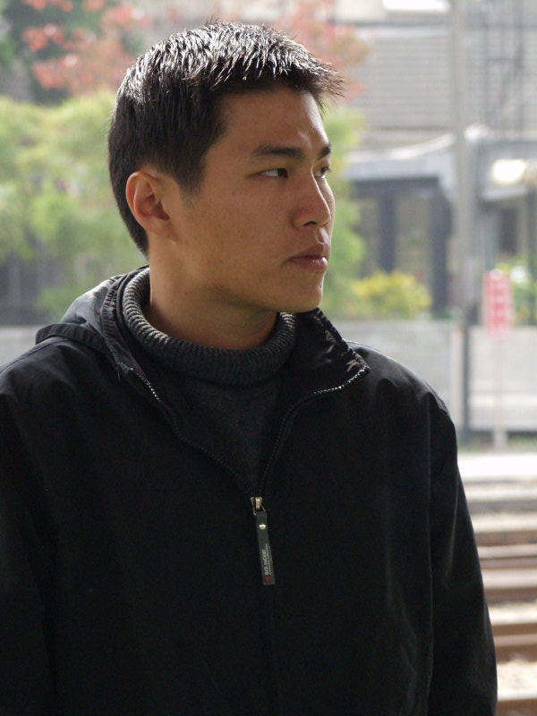 月台旅客特寫2003台中火車站台灣鐵路旅遊攝影