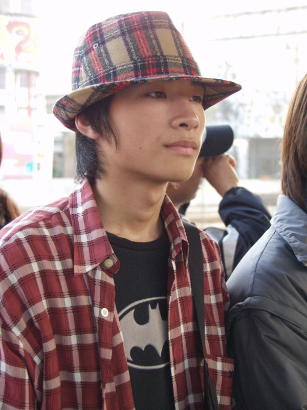 月台旅客特寫2003台中火車站台灣鐵路旅遊攝影