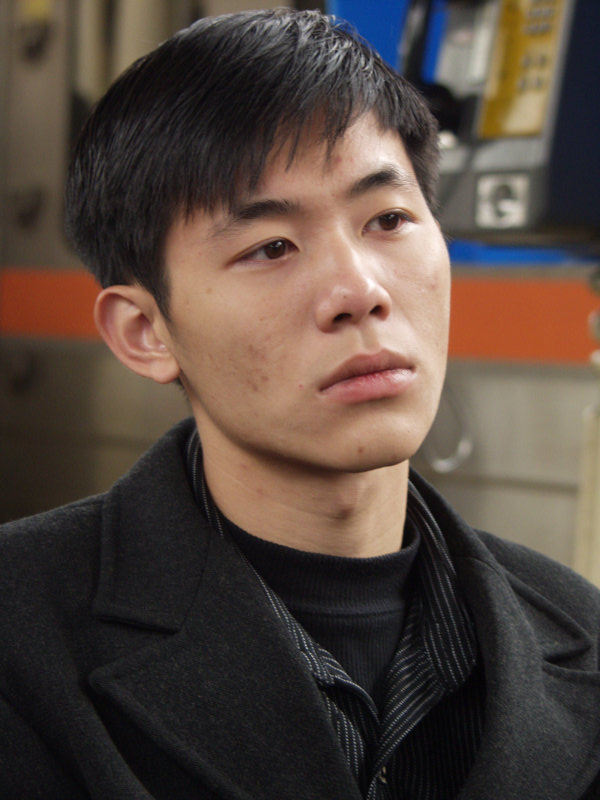 月台旅客特寫2003台中火車站台灣鐵路旅遊攝影