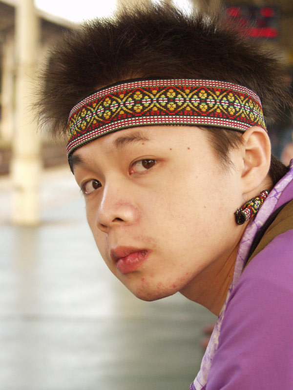 月台旅客特寫2003台中火車站台灣鐵路旅遊攝影