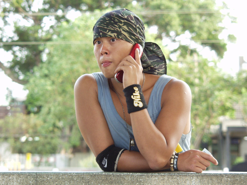 月台旅客特寫2005台中火車站台灣鐵路旅遊攝影