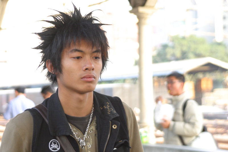 月台旅客特寫2006台中火車站台灣鐵路旅遊攝影