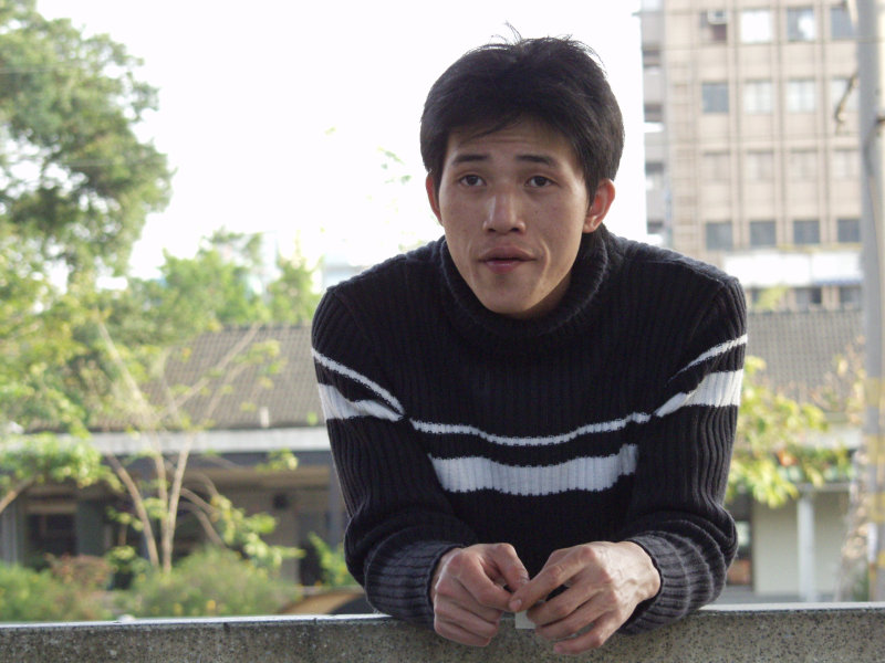 月台旅客特寫2006台中火車站台灣鐵路旅遊攝影