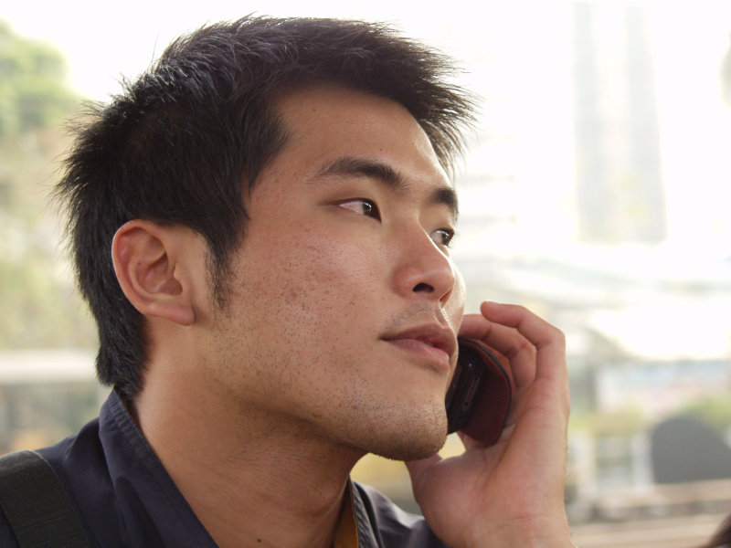 月台旅客特寫2006台中火車站台灣鐵路旅遊攝影