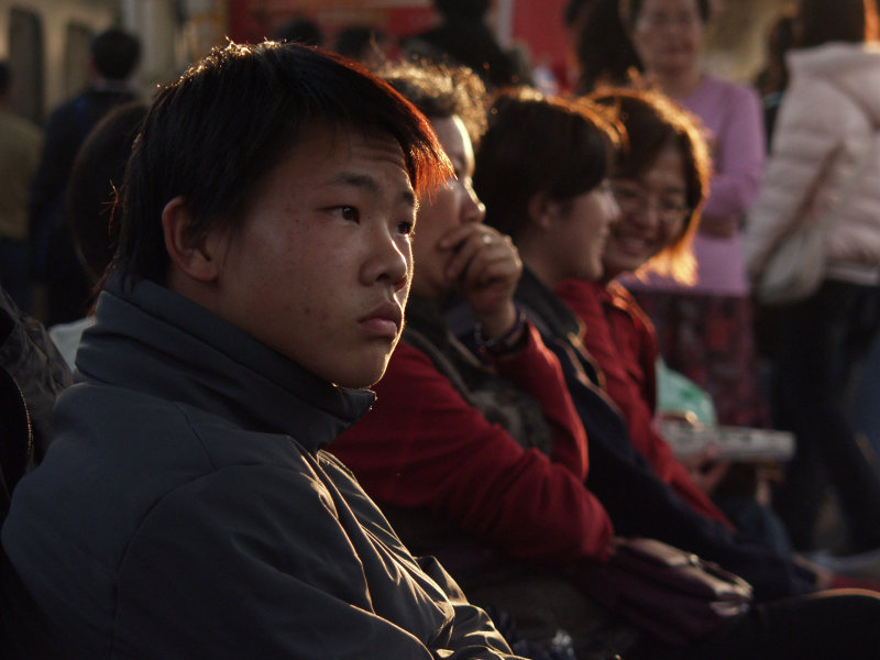 月台旅客特寫2006台中火車站台灣鐵路旅遊攝影