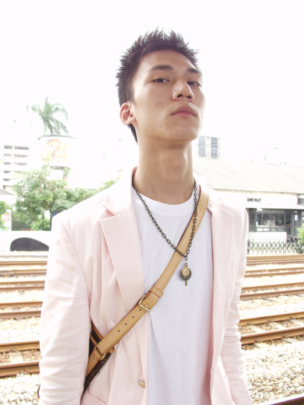 月台旅客特寫2006台中火車站台灣鐵路旅遊攝影