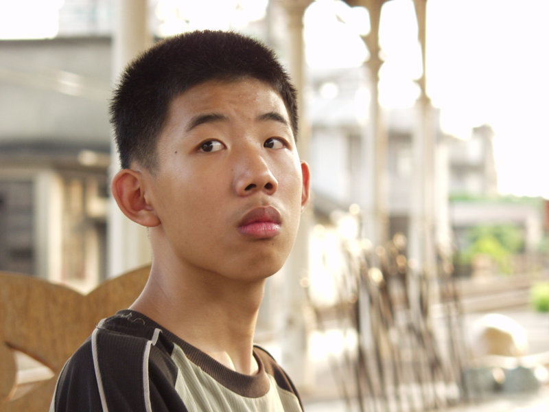 月台旅客特寫2006台中火車站台灣鐵路旅遊攝影