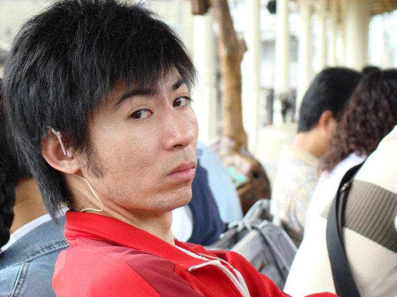 月台旅客特寫2007台中火車站台灣鐵路旅遊攝影