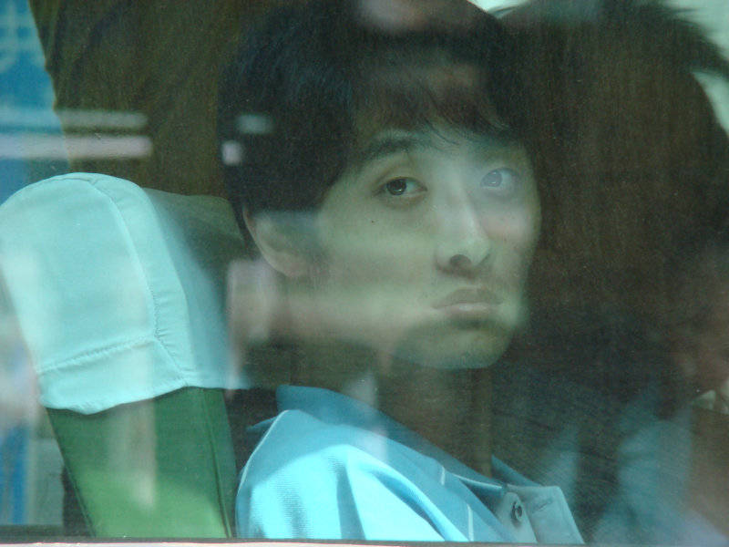 月台旅客特寫2007台中火車站台灣鐵路旅遊攝影