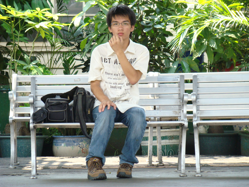 月台旅客特寫2007台中火車站台灣鐵路旅遊攝影