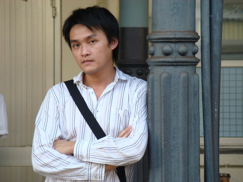 月台旅客特寫2007台中火車站台灣鐵路旅遊攝影