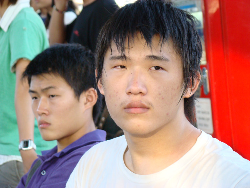 月台旅客特寫2007台中火車站台灣鐵路旅遊攝影