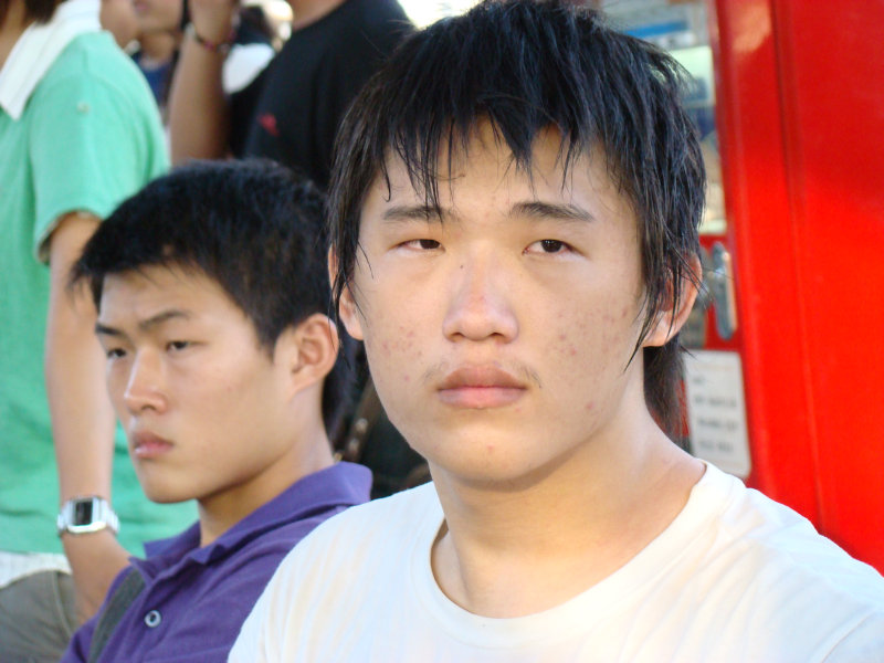 月台旅客特寫2007台中火車站台灣鐵路旅遊攝影