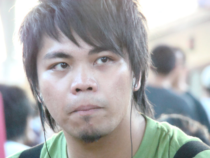 月台旅客特寫2007台中火車站台灣鐵路旅遊攝影