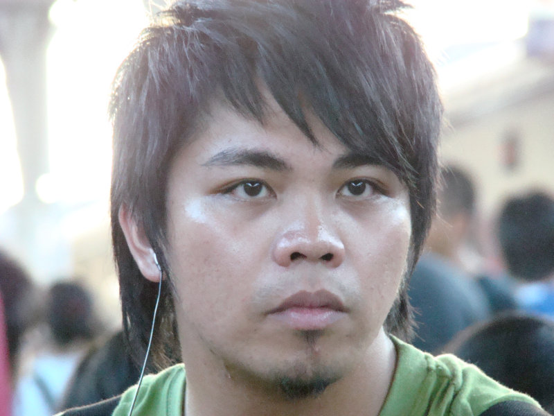 月台旅客特寫2007台中火車站台灣鐵路旅遊攝影