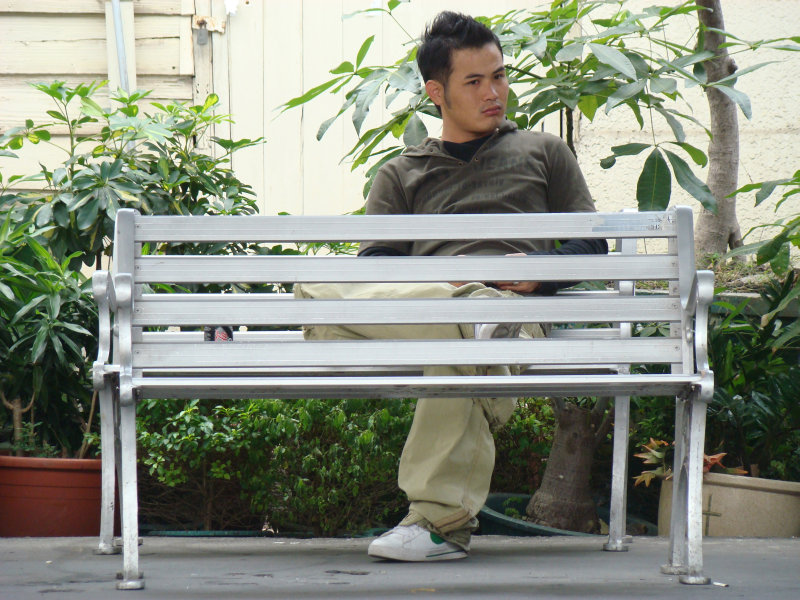 月台旅客特寫2007台中火車站台灣鐵路旅遊攝影