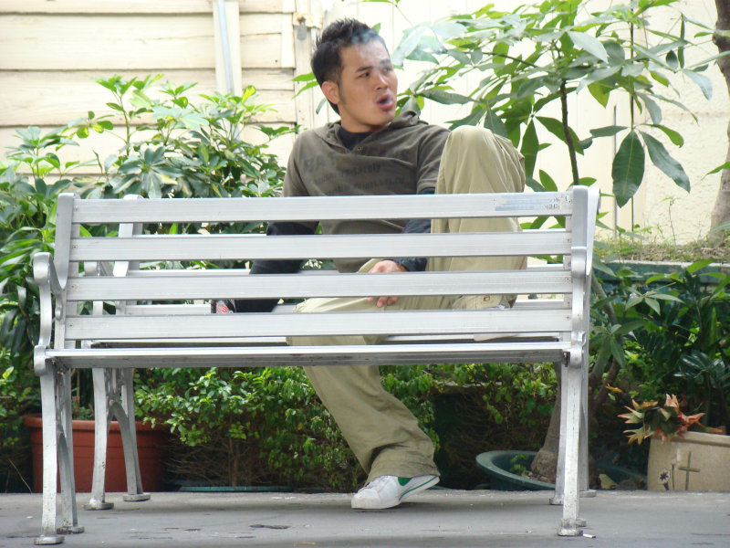 月台旅客特寫2007台中火車站台灣鐵路旅遊攝影