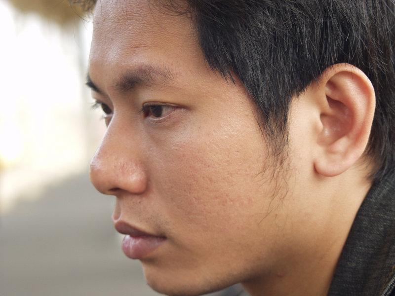 月台旅客特寫2007台中火車站台灣鐵路旅遊攝影