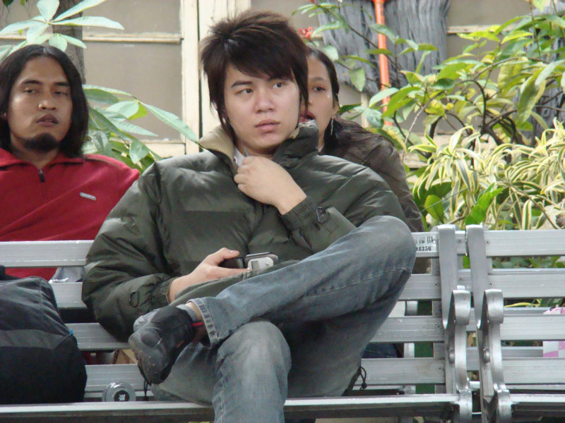 月台旅客特寫2008台中火車站台灣鐵路旅遊攝影