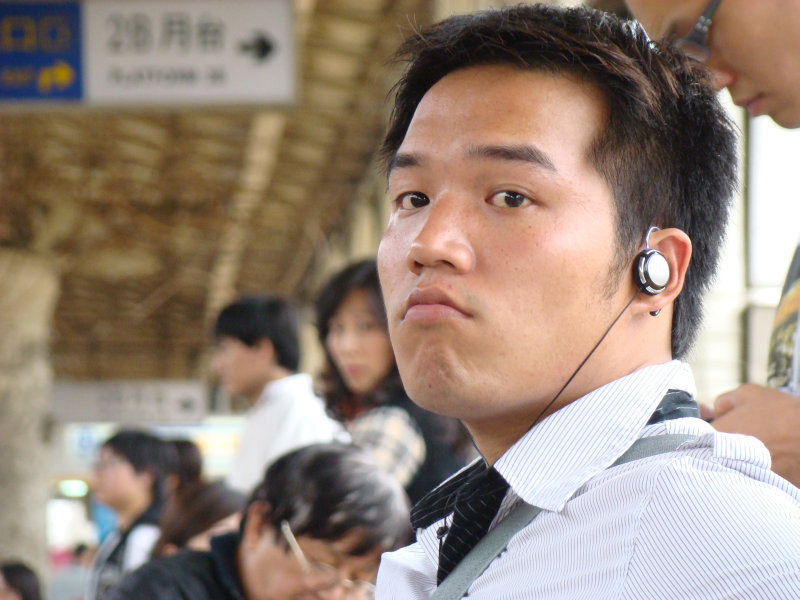 月台旅客特寫2008台中火車站台灣鐵路旅遊攝影