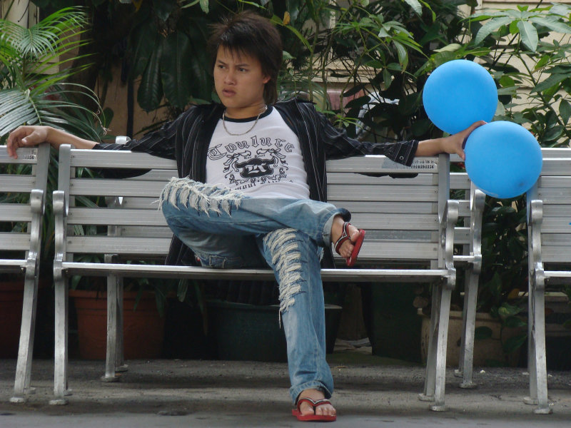 月台旅客特寫2009台中火車站台灣鐵路旅遊攝影