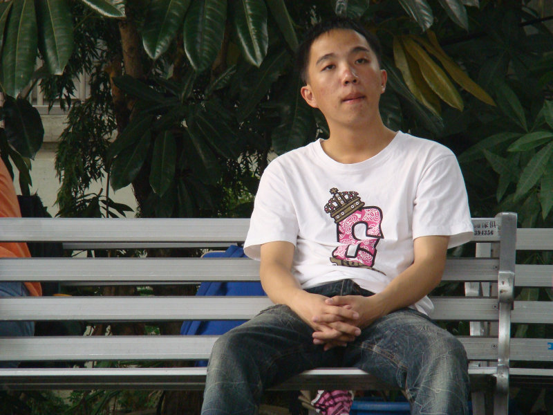 月台旅客特寫2009台中火車站台灣鐵路旅遊攝影