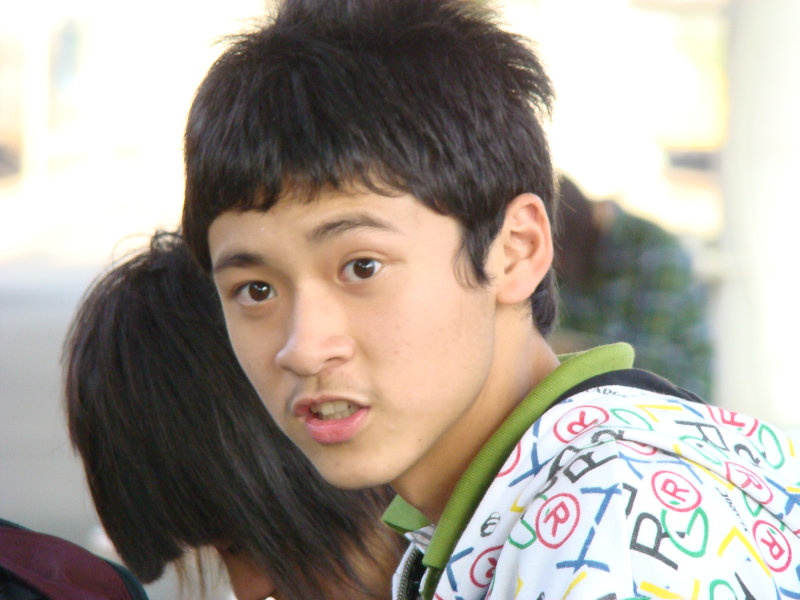 月台旅客特寫2009台中火車站台灣鐵路旅遊攝影