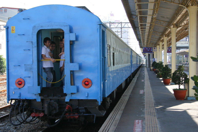 平快車數位版本台灣鐵路旅遊攝影