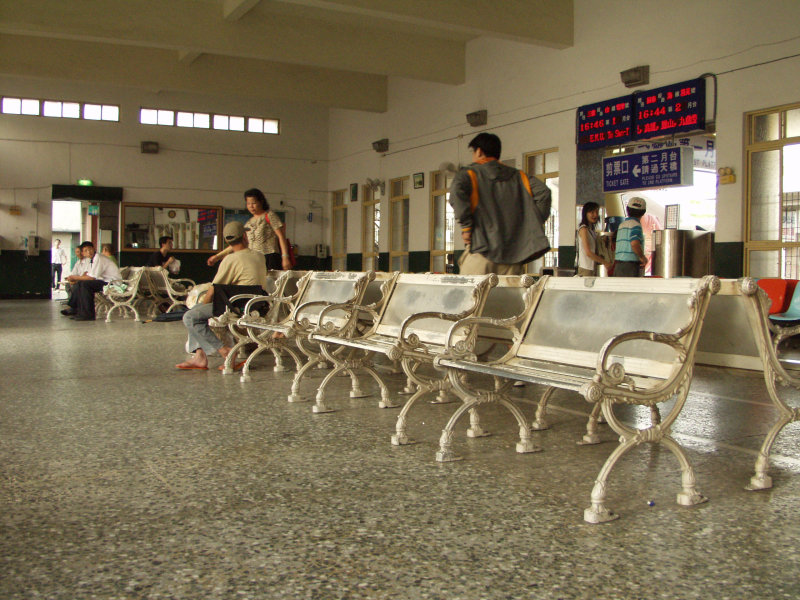 民雄火車站縱貫線台灣鐵路旅遊攝影