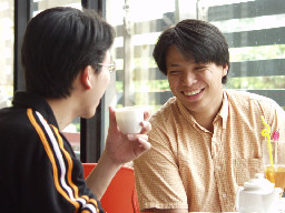聊天表情2002-04-06咖啡廳攝影拍照2000年至2003年橘園經營時期台中20號倉庫藝術特區藝術村
