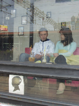 聊天表情(1)2006-03-04咖啡廳攝影拍照2003年至2006年加崙工作室(大開劇團)時期台中20號倉庫藝術特區藝術村